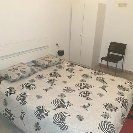 Magnifique Pour 4 Personnes Completement Reno Apartament *