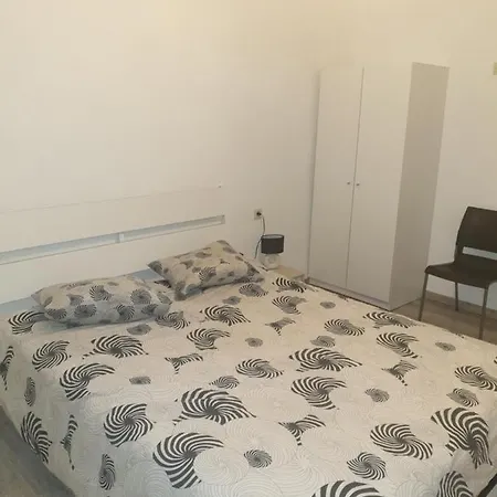 Magnifique Pour 4 Personnes Complètement Reno