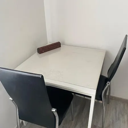 Apartament Magnifique Pour 4 Personnes Completement Reno Charleroi