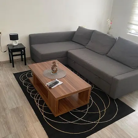 Magnifique Pour 4 Personnes Completement Reno *