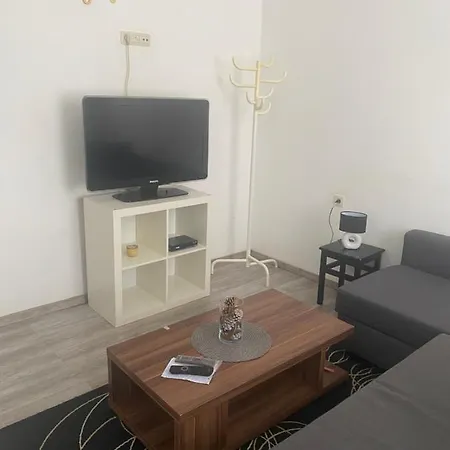 Magnifique Pour 4 Personnes Completement Reno *