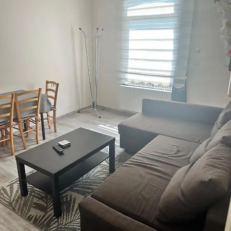Magnifique Pour 4 Personnes Complètement Reno